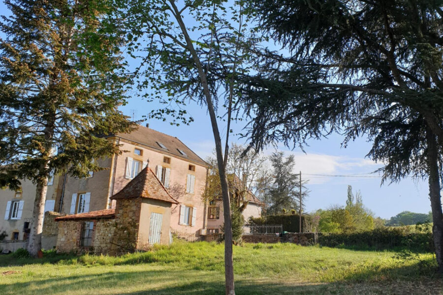 Maison à vendre à Saint-pierre-la-noaille