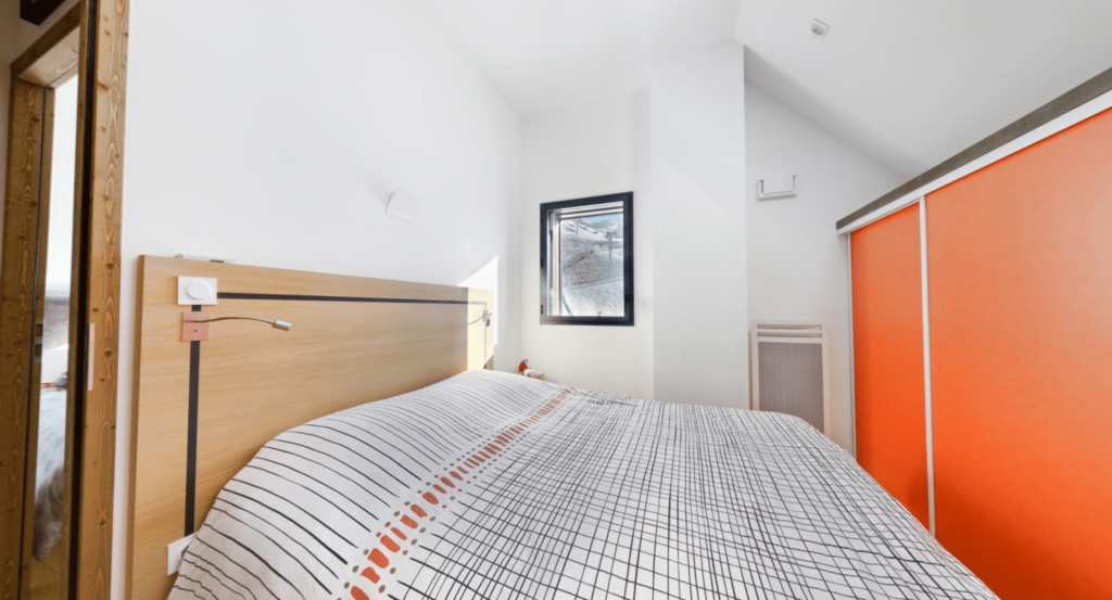 Appartement T4 duplex haut de gamme très spacieux et luxueux – 5 pièces – 4 chambres – 123 m²