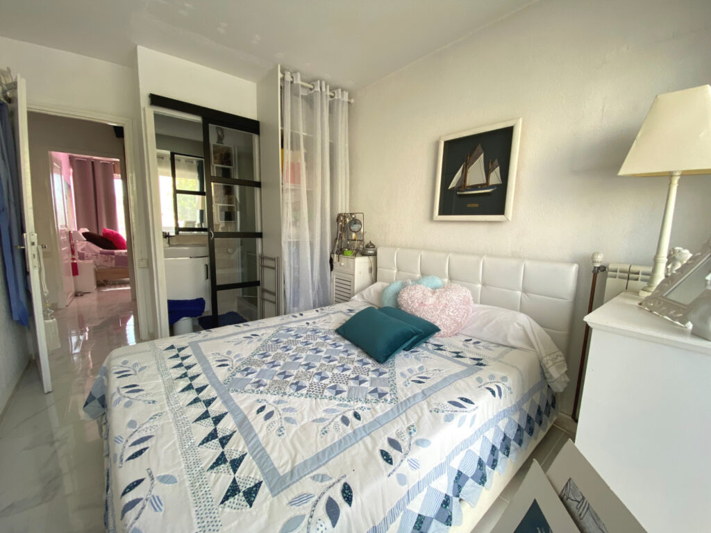 T5 vue étang rénové – 5 pièces – 4 chambres – 100 m²