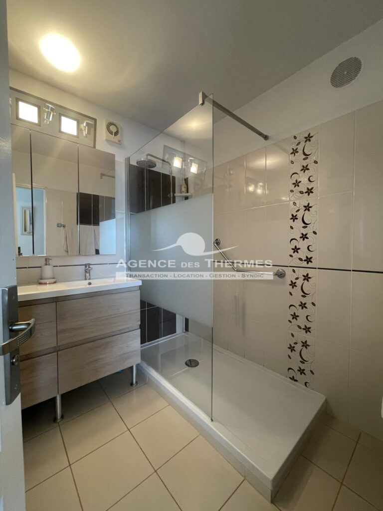 T5 vue étang rénové – 5 pièces – 4 chambres – 100 m²