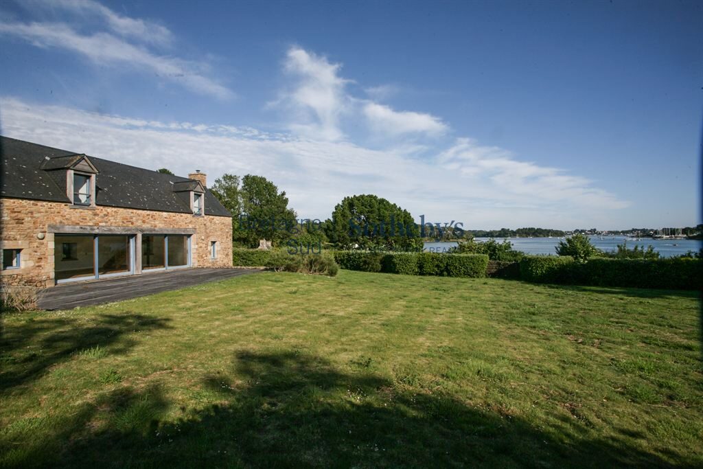 Propriété de caractère face au Golfe du Morbihan – 12 pièces – 6 chambres – 380 m²