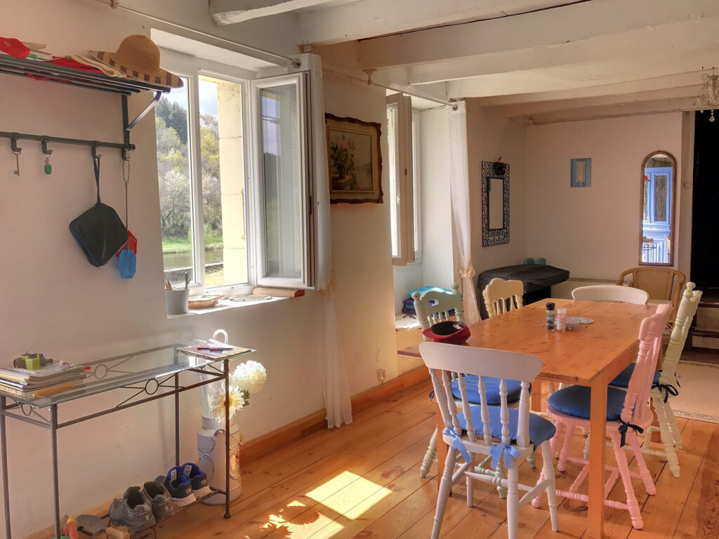 Jolie maison avec vue sur le Lot 12320 Conques-en-Rouergues – NR pièces – NR chambres