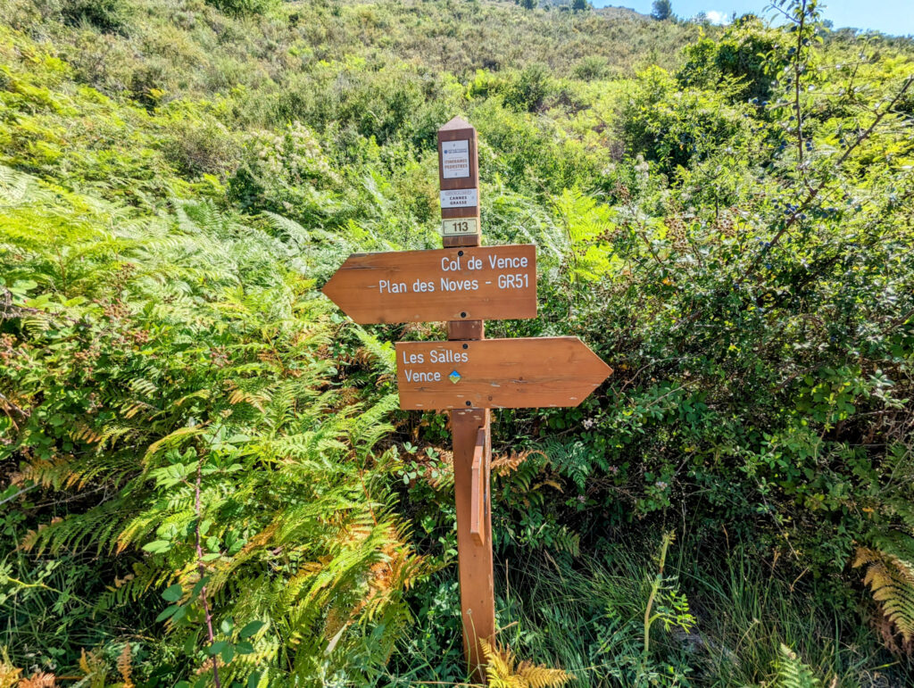 Terrain de 68490 m2 NON CONSTRUCTIBLE, Vence 06140 – NR pièces – NR chambres – 68490 m²