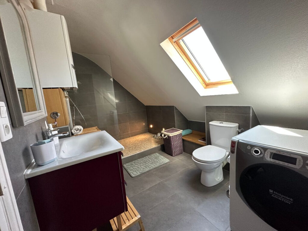 DUPLEX de STANDING dans une MAISON BOURGEOISE – QUARTIER REB – 7 pièces – 4 chambres – 151 m²