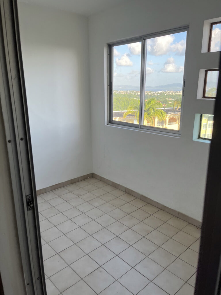 Schoelcher, Appartement T3 avec garage, dernier étage vue me – 3 pièces – 2 chambres – 70 m²