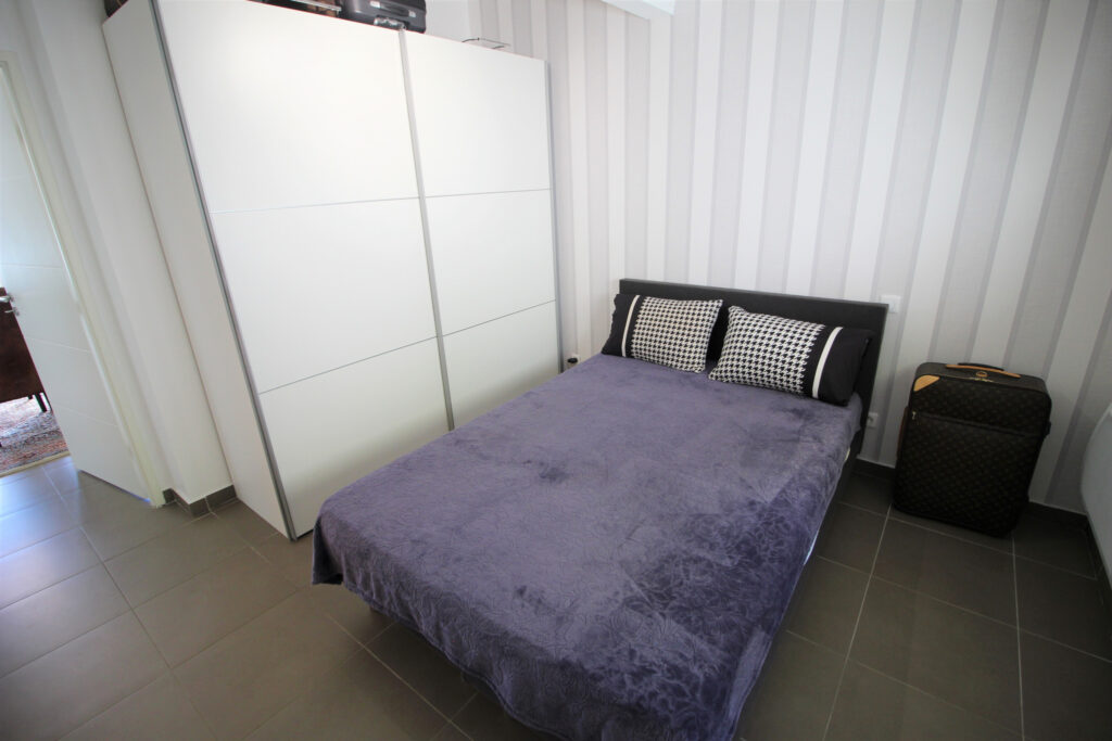 3 PIECES DERNIER ETAGE VUE PANORAMIQUE – 3 pièces – 2 chambres – 85 m²