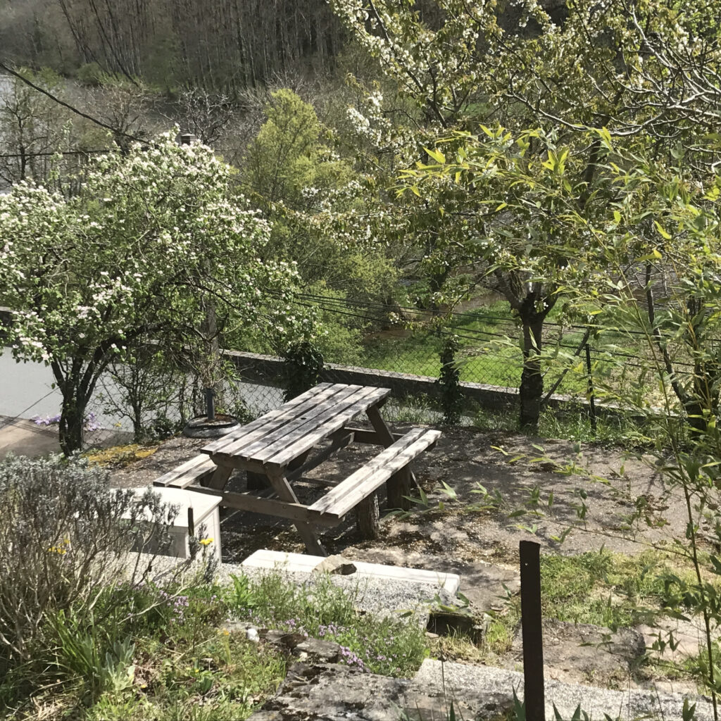 Jolie maison avec vue sur le Lot 12320 Conques-en-Rouergues – NR pièces – NR chambres