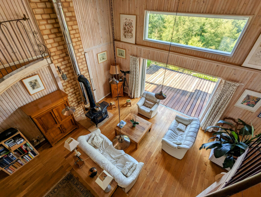 Au sud de Vence, maison de 145 m2 avec piscine en vente avec – 4 pièces – 2 chambres – 145.52 m²