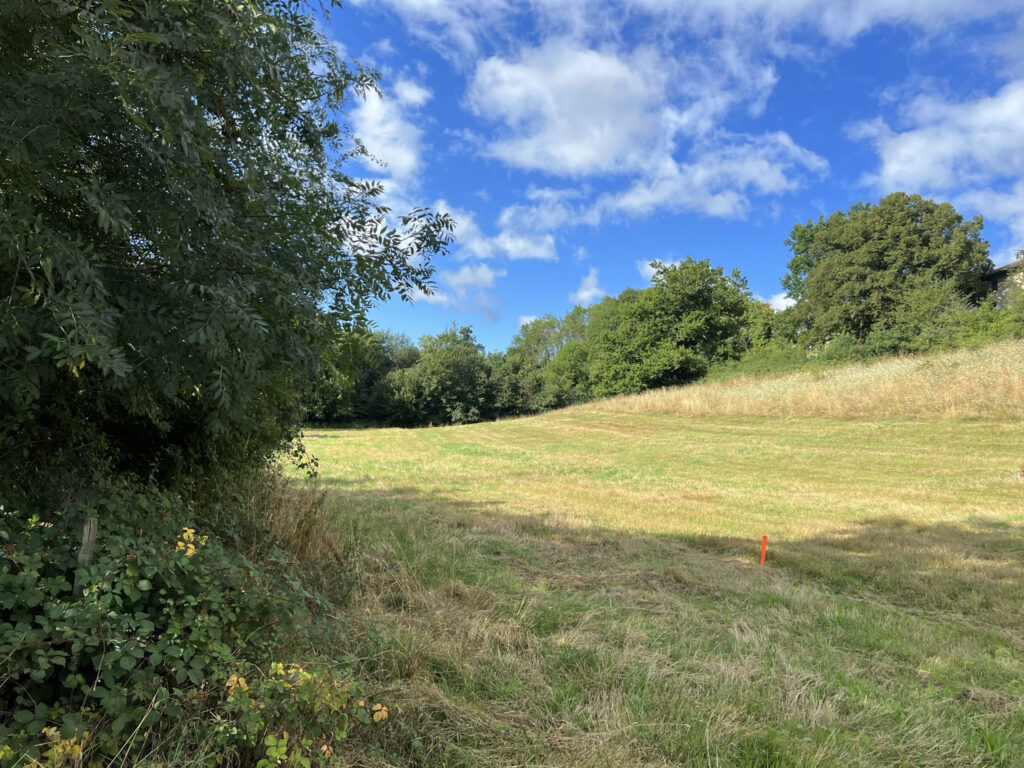 Terrain constructible LAC DES SAPINS – 681 m²