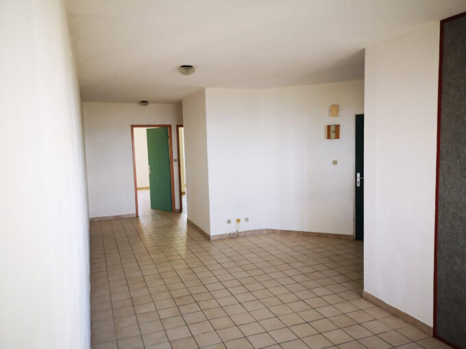 Schoelcher, Appartement T3 avec garage, dernier étage vue me – 3 pièces – 2 chambres – 70 m²