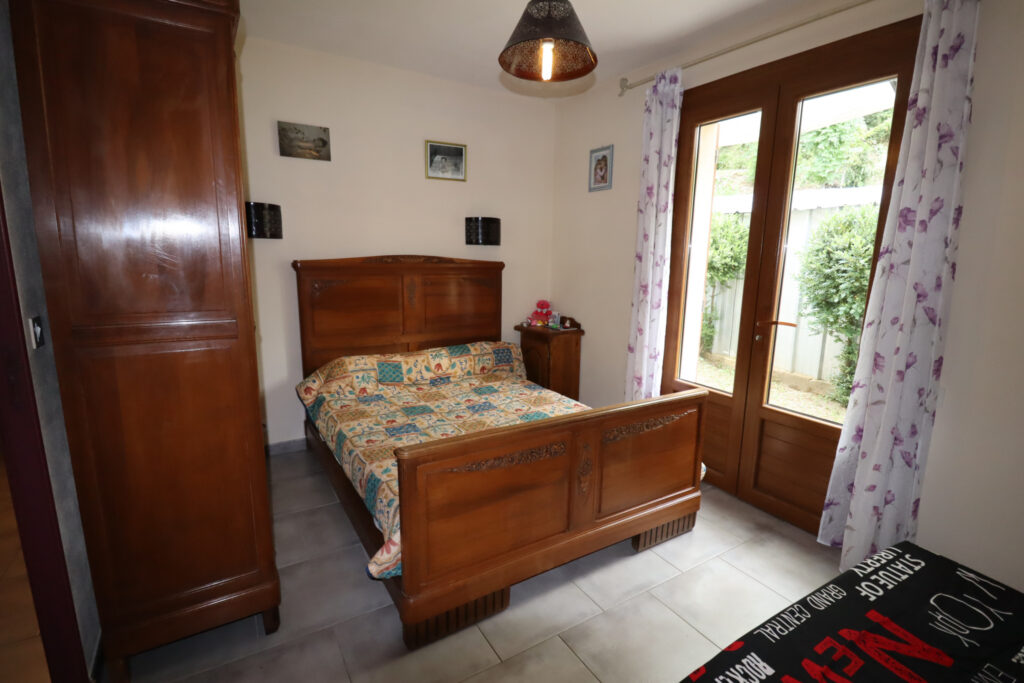 Très belle maison rénovée à proximité du village – 8 pièces – 5 chambres – 175 m²