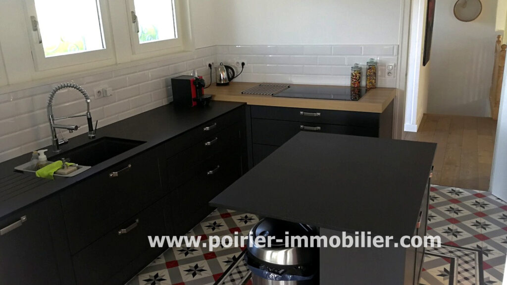 Villa sur Messery – 7 pièces – 5 chambres – 187 m²