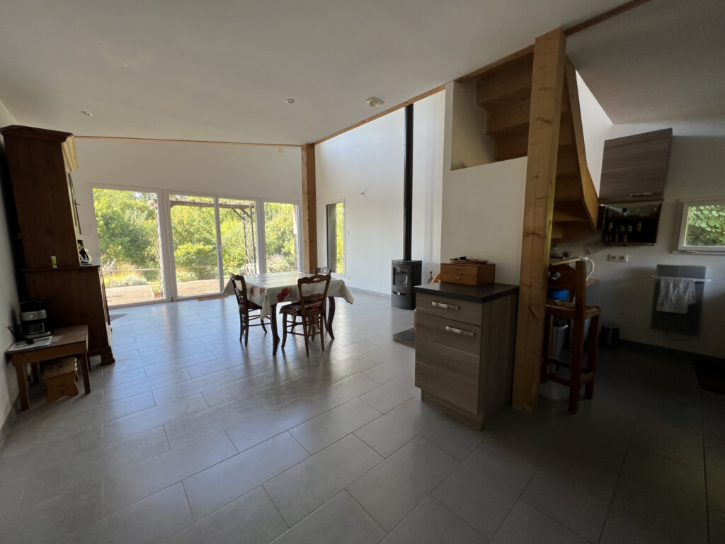 Maison Meschers 110 m2, Sud Royan – 5 pièces – 3 chambres – 110 m²