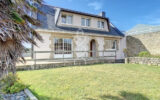 PLOUHINEC : Maison traditionnelle en bord de mer – 6 pièces – 4 chambres – 137 m²