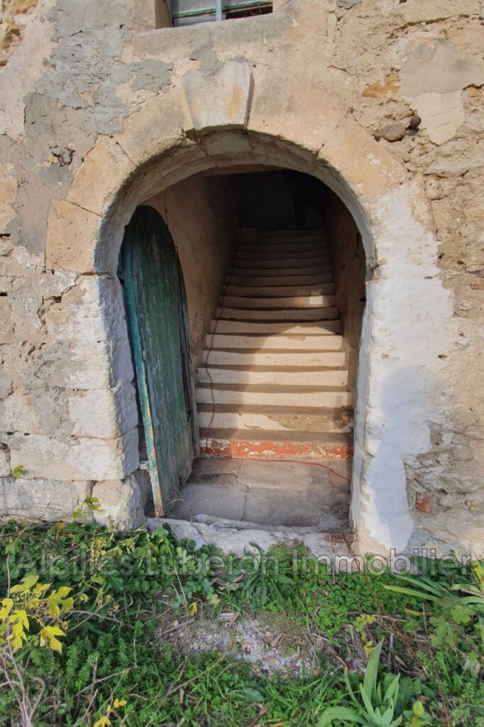 vente maison en pierre 10 Pièce(s) – 10 pièces – NR chambres – 630.00 m²