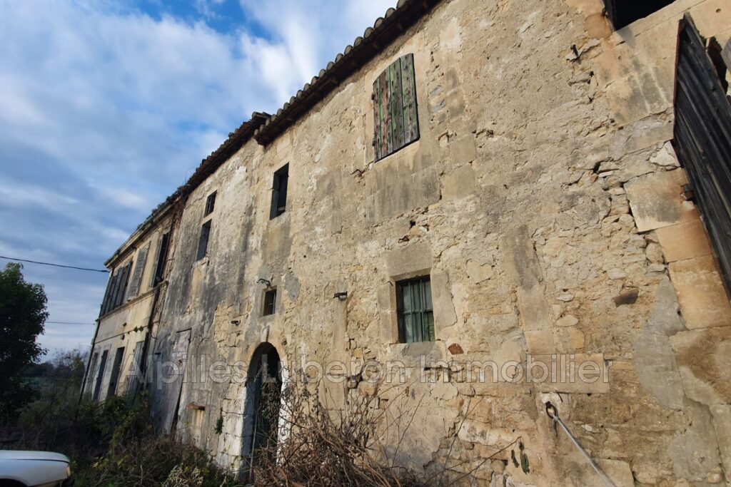 vente maison en pierre 10 Pièce(s) – 10 pièces – NR chambres – 630.00 m²