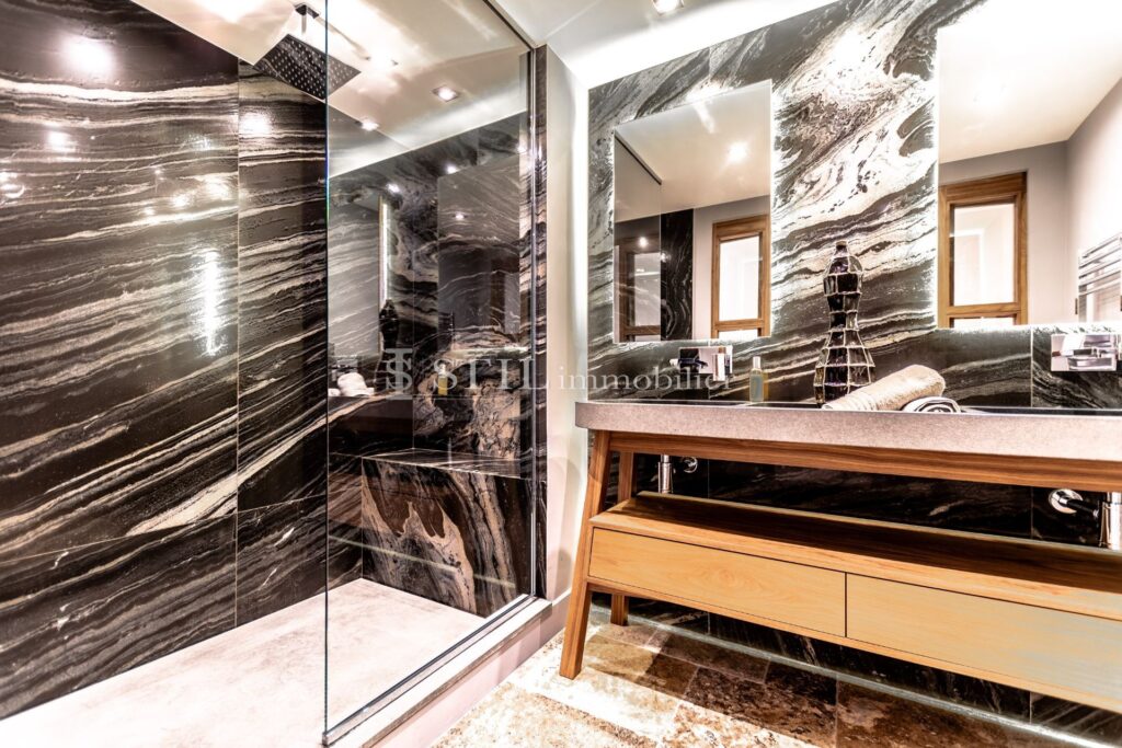 location villa 6 Pièce(s) – 6 pièces – 5 chambres – 380.00 m²