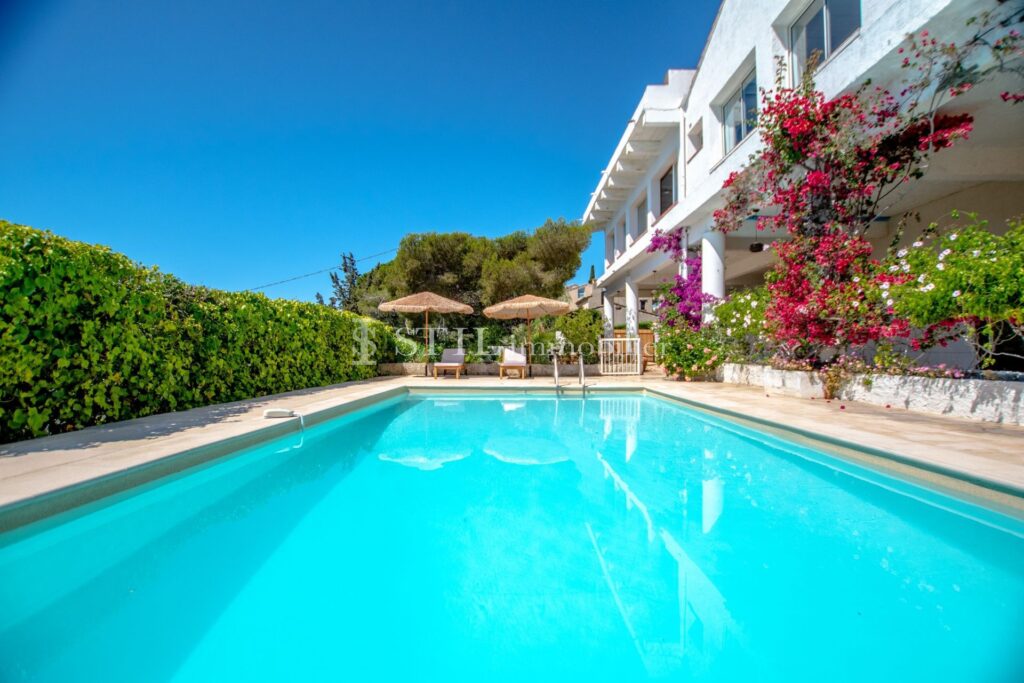 vente villa 10 Pièce(s) – 10 pièces – 10 chambres – 600.00 m²