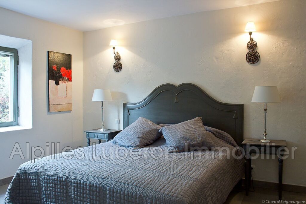 location propriété 10 Pièce(s) – 10 pièces – 7 chambres – 320.00 m²