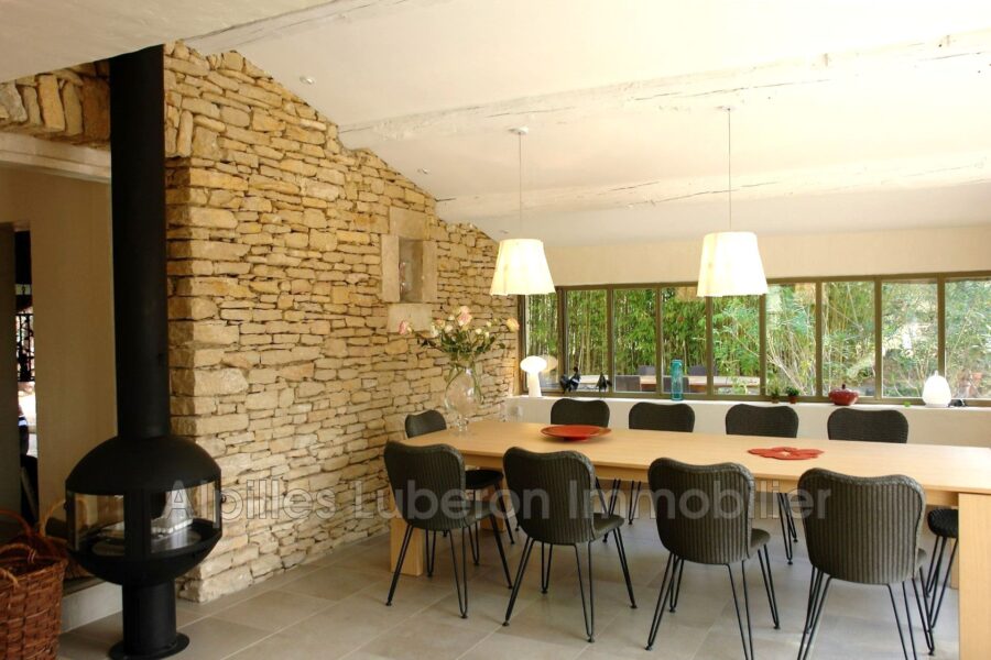 Maison à louer à Eygalières