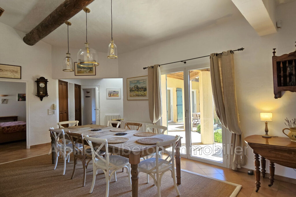 location maison 6 Pièce(s) – 6 pièces – 4 chambres – 150.00 m²