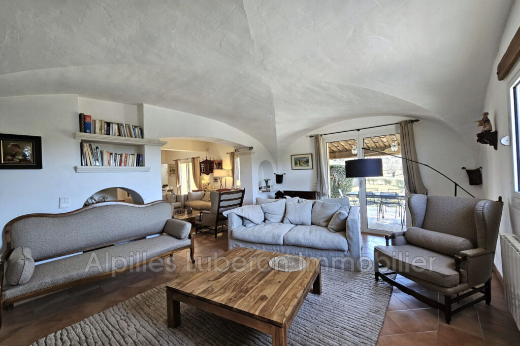 location maison 6 Pièce(s) – 6 pièces – 4 chambres – 150.00 m²