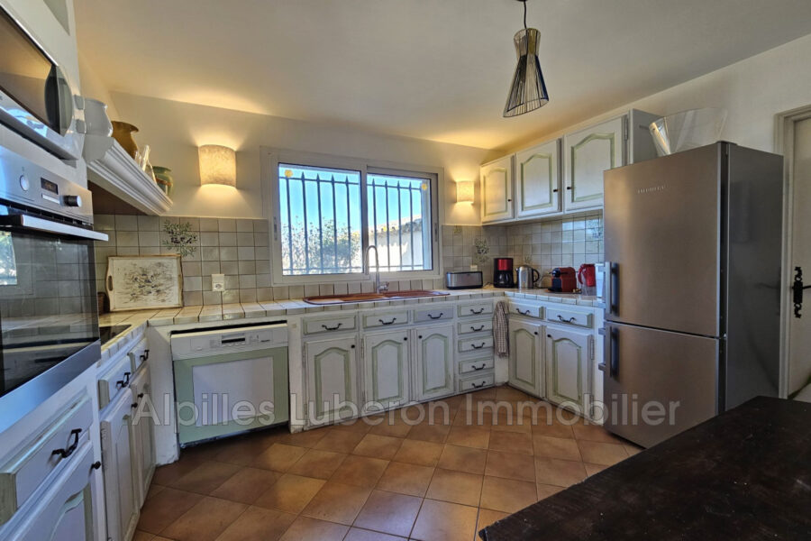 Maison à louer à Eygalières
