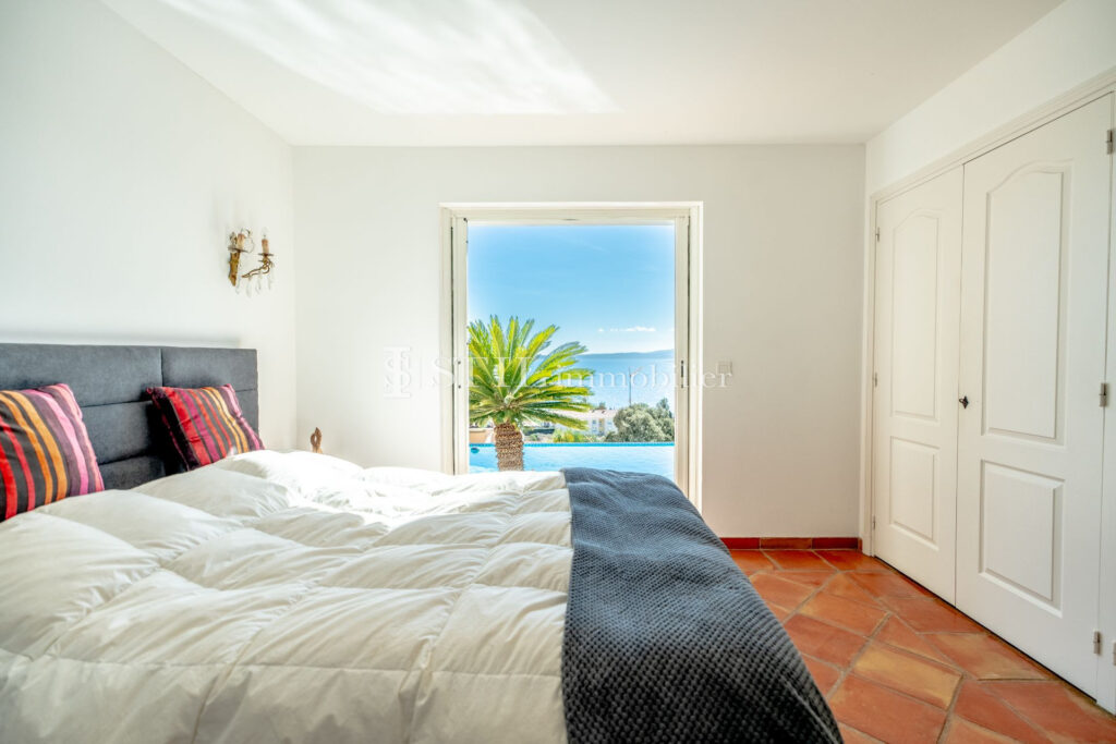 location villa 5 Pièce(s) – 5 pièces – 4 chambres – 200.00 m²