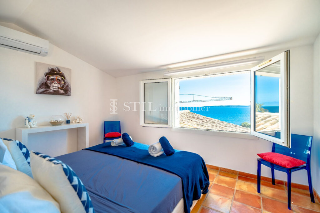 location villa 5 Pièce(s) – 5 pièces – 4 chambres – 200.00 m²