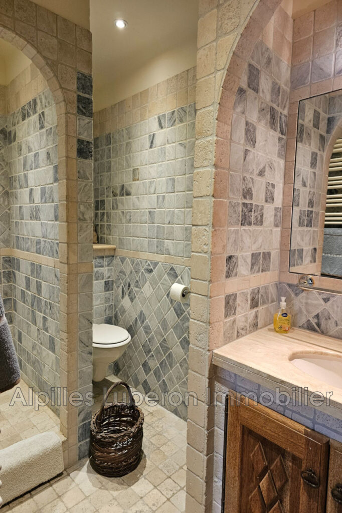 location mas 7 Pièce(s) – 7 pièces – 5 chambres – 300.00 m²