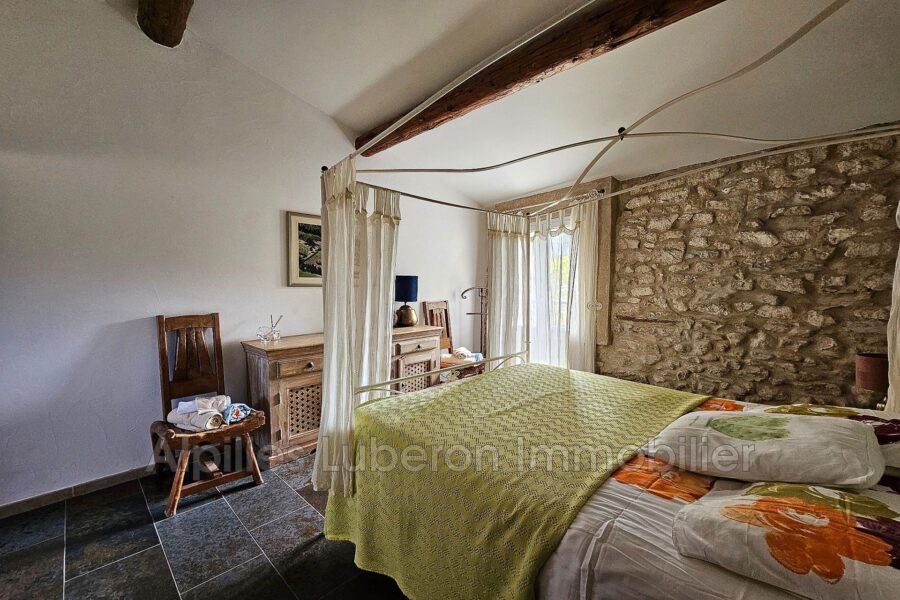 Maison à louer à Eygalières