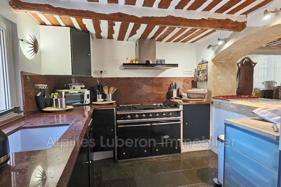 Maison à louer à Eygalières