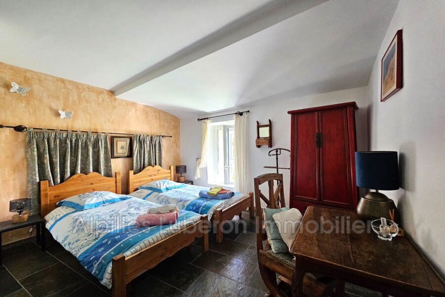 Maison à louer à Eygalières
