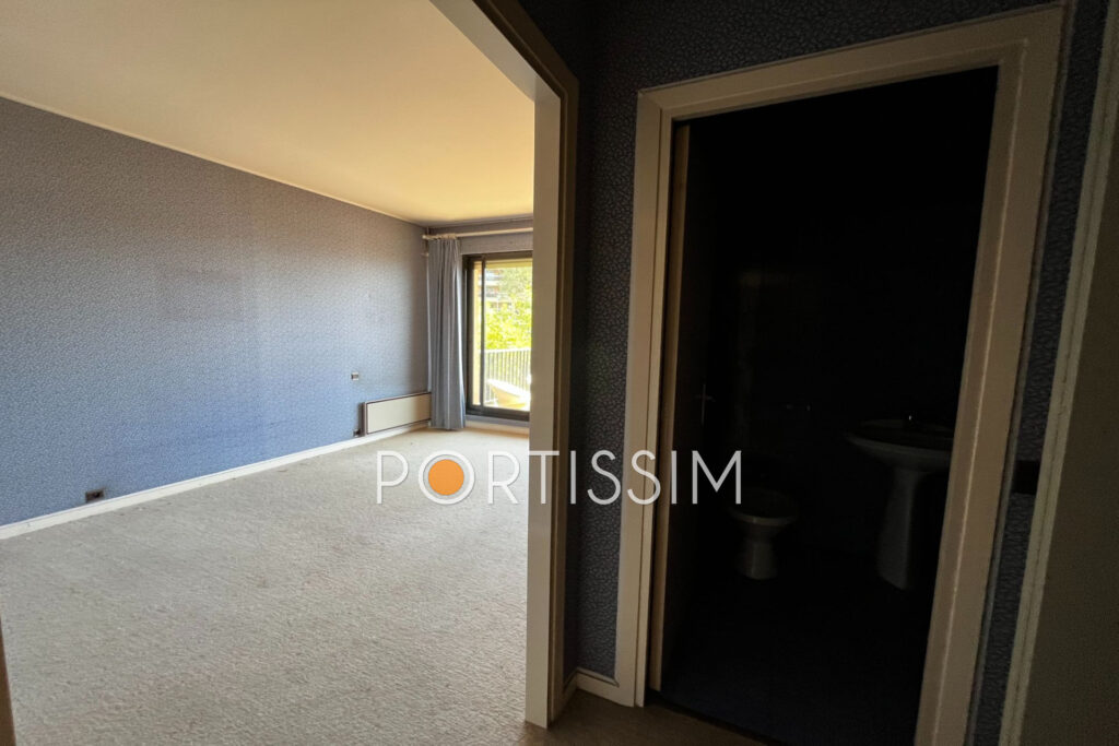 vente maison 8 Pièce(s) – 8 pièces – 3 chambres – 590.00 m²