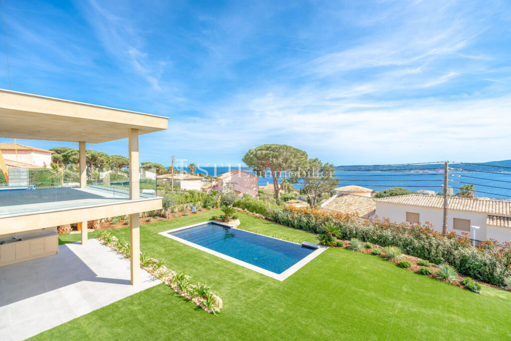 location villa 6 Pièce(s) – 6 pièces – 4 chambres – 366.00 m²