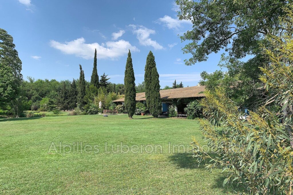 location longère 9 Pièce(s) – 9 pièces – 7 chambres – 300.00 m²