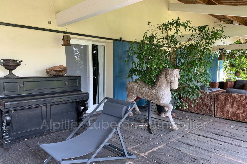 location longère 9 Pièce(s) – 9 pièces – 7 chambres – 300.00 m²