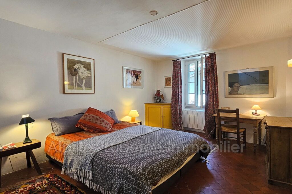 location maison de village 4 Pièce(s) – 4 pièces – 2 chambres – 85.00 m²