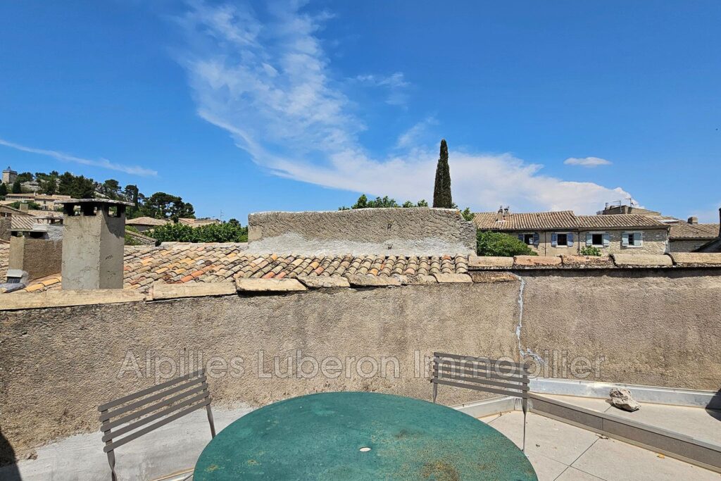 location maison de village 4 Pièce(s) – 4 pièces – 2 chambres – 85.00 m²