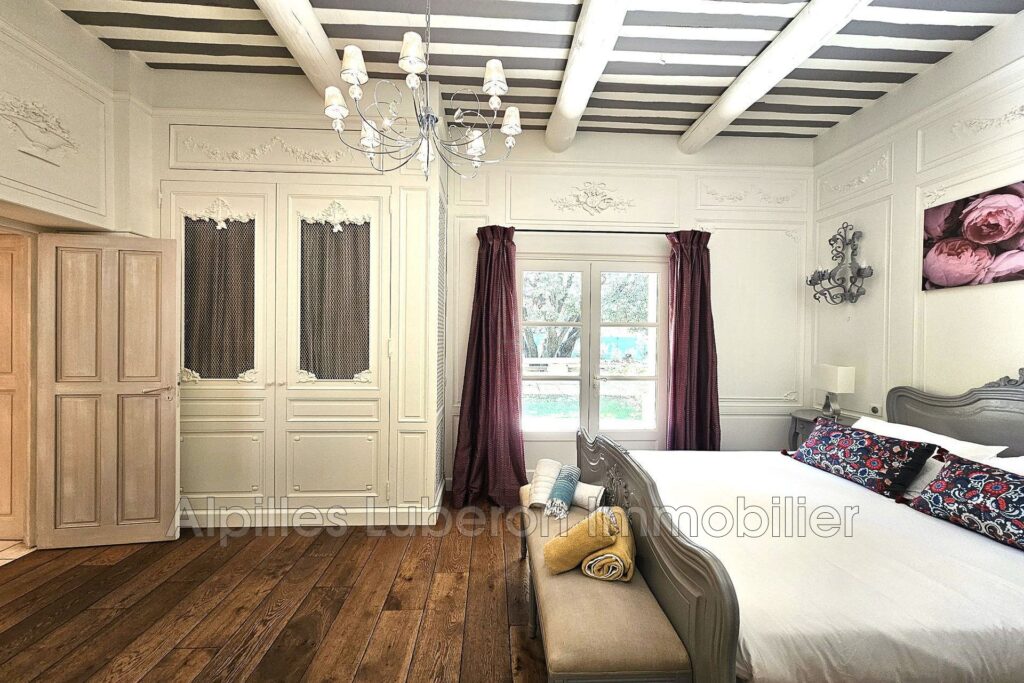 location mas 8 Pièce(s) – 8 pièces – 6 chambres – 430.00 m²