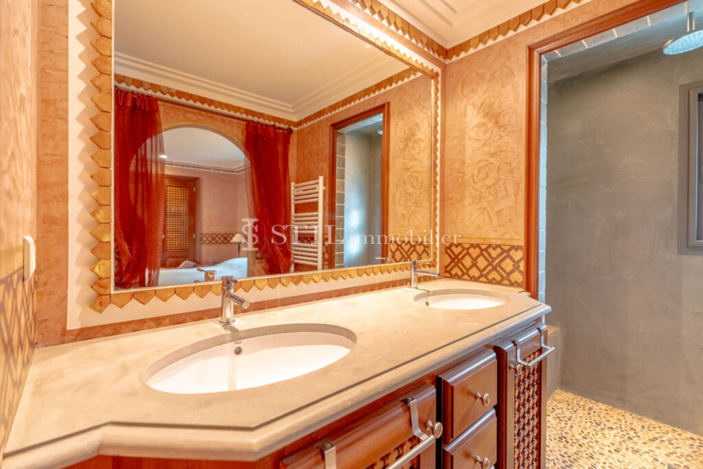 vente villa 5 Pièce(s) – 5 pièces – 3 chambres – 170.00 m²