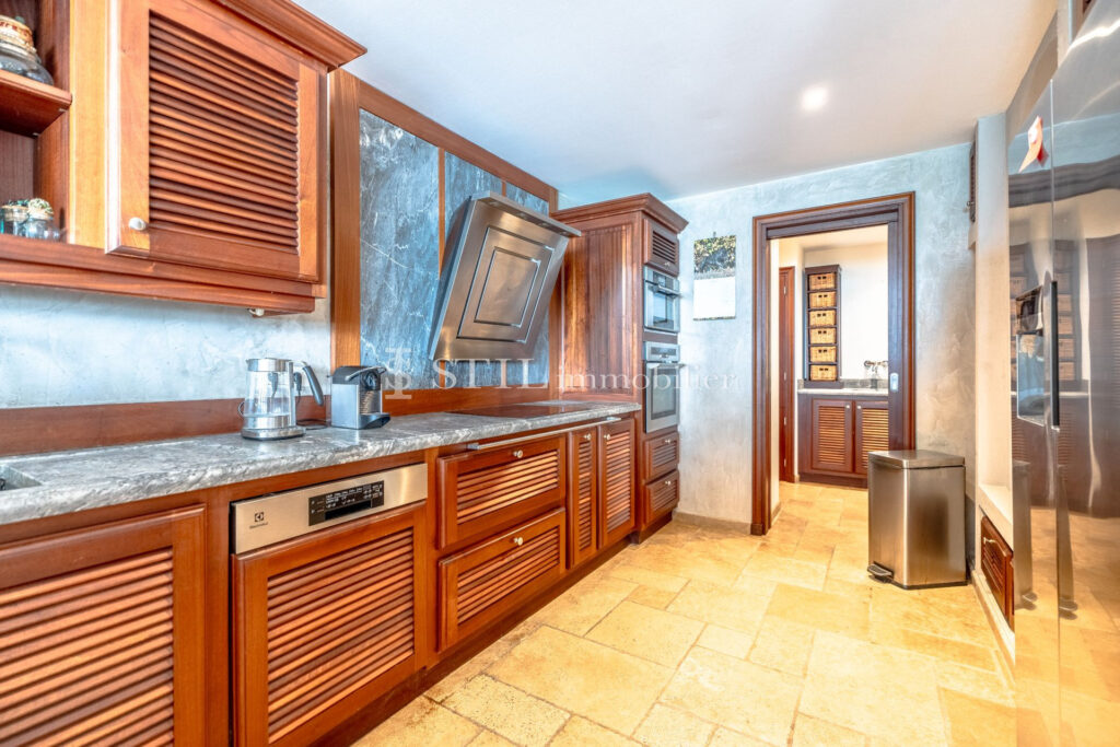 vente villa 5 Pièce(s) – 5 pièces – 3 chambres – 170.00 m²