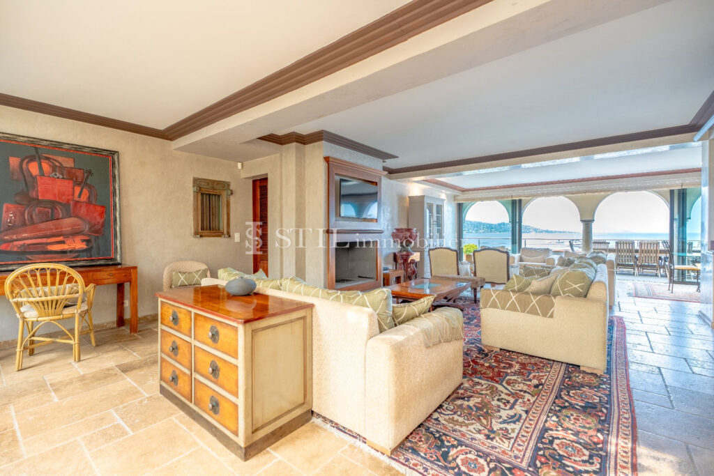 vente villa 5 Pièce(s) – 5 pièces – 3 chambres – 170.00 m²