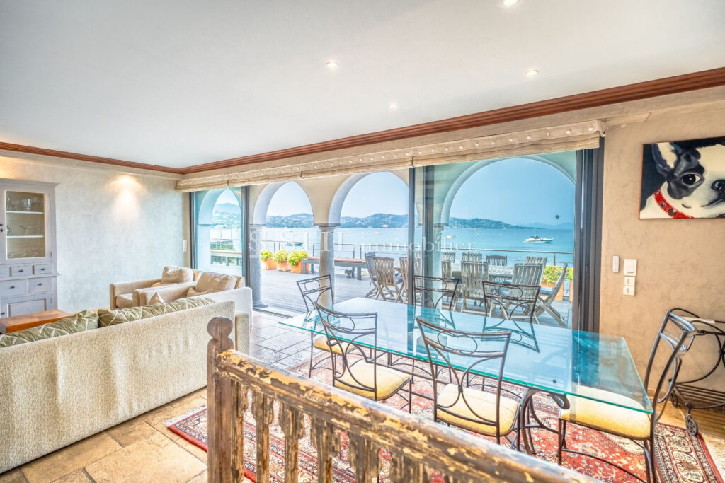 vente villa 5 Pièce(s) – 5 pièces – 3 chambres – 170.00 m²