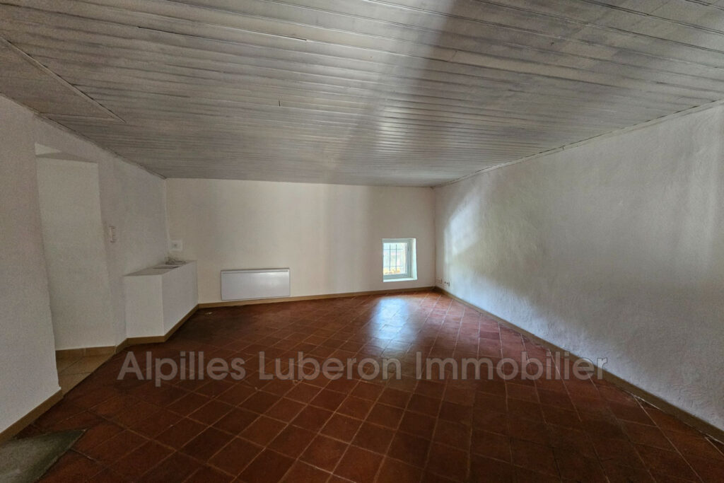 vente maison de village 11 Pièce(s) – 11 pièces – 6 chambres – 225.00 m²