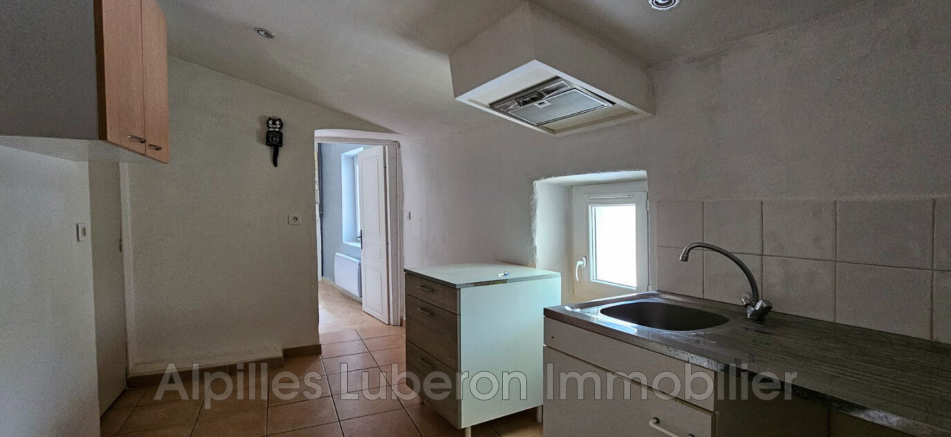 vente maison de village 11 Pièce(s) – 11 pièces – 6 chambres – 225.00 m²