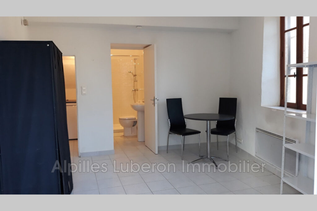 vente maison de village 11 Pièce(s) – 11 pièces – 6 chambres – 225.00 m²