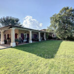 villa sur 1 ha de terrain au calme avec belle vue campagne et  – 8 pièces – 6 chambres – 300.00 m²