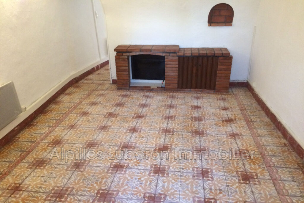 vente maison de village 11 Pièce(s) – 11 pièces – 6 chambres – 225.00 m²