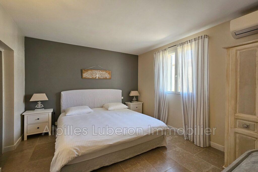 location maison de village 5 Pièce(s) – 5 pièces – 4 chambres – 150.00 m²